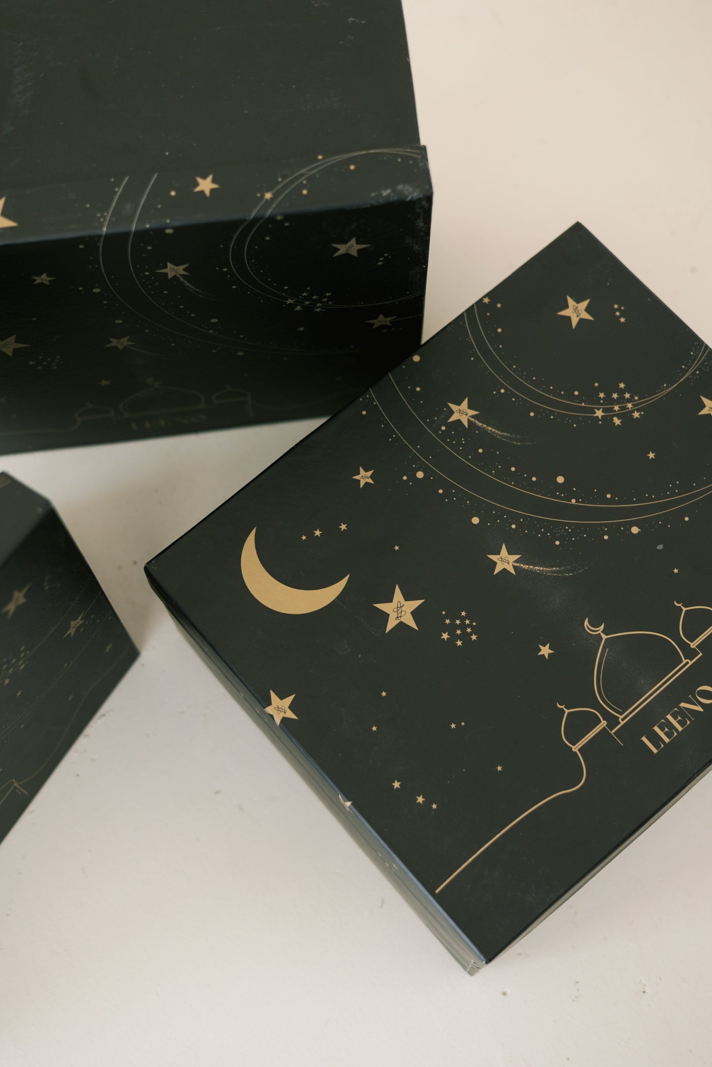 LEENO Gift Box