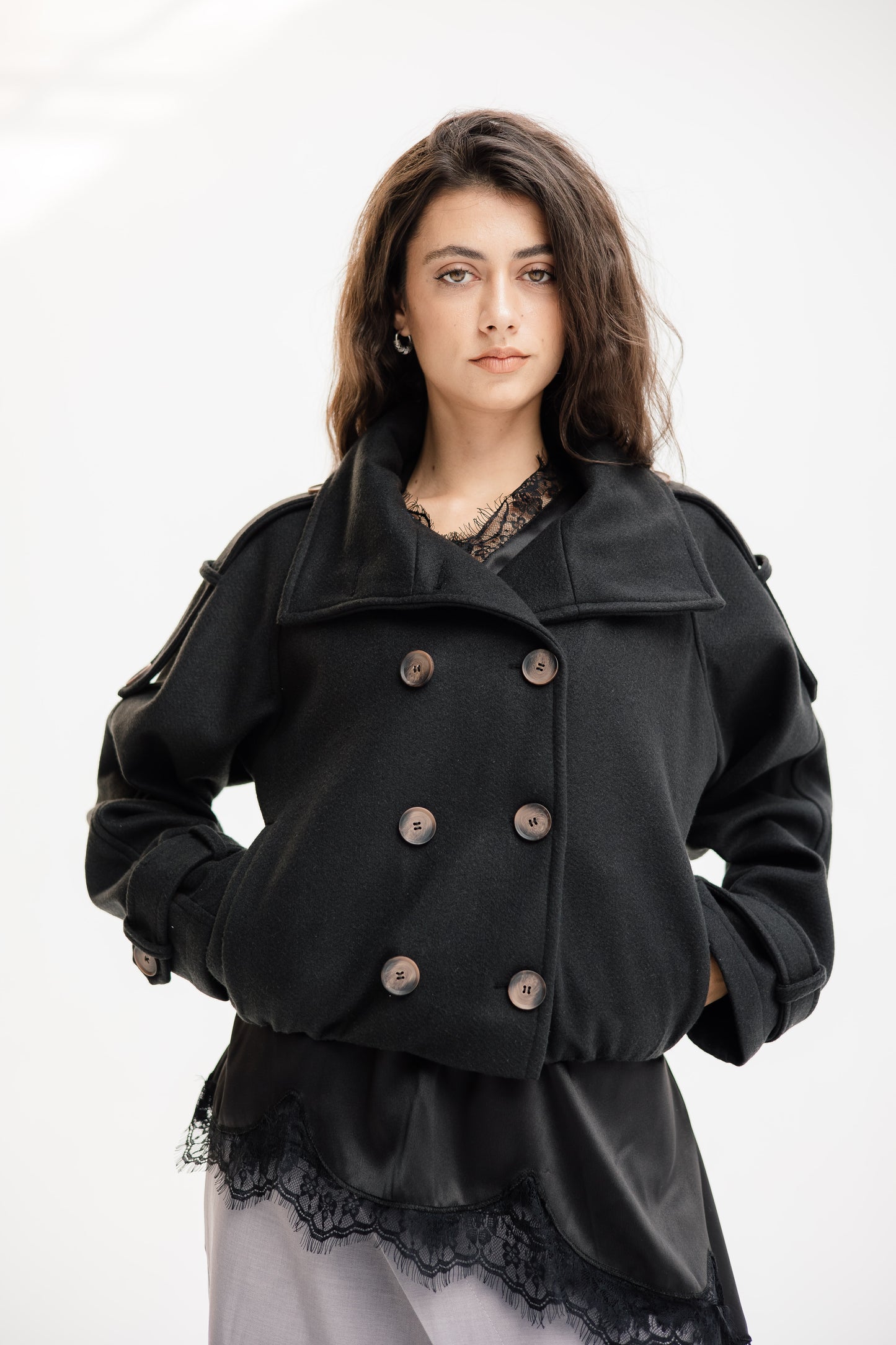 Sleek cropped jacket