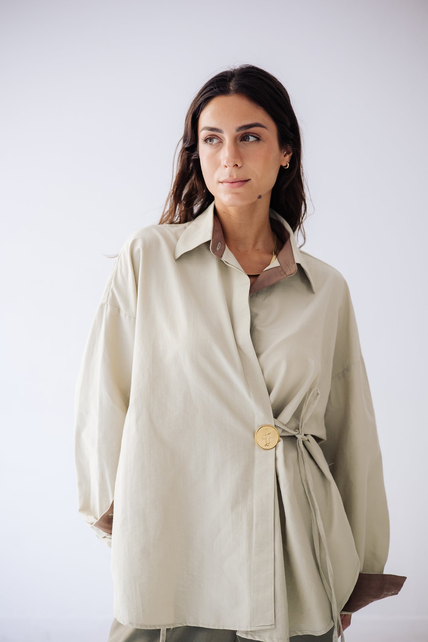 Morph shirt                                    ( comes with LEENO pin)