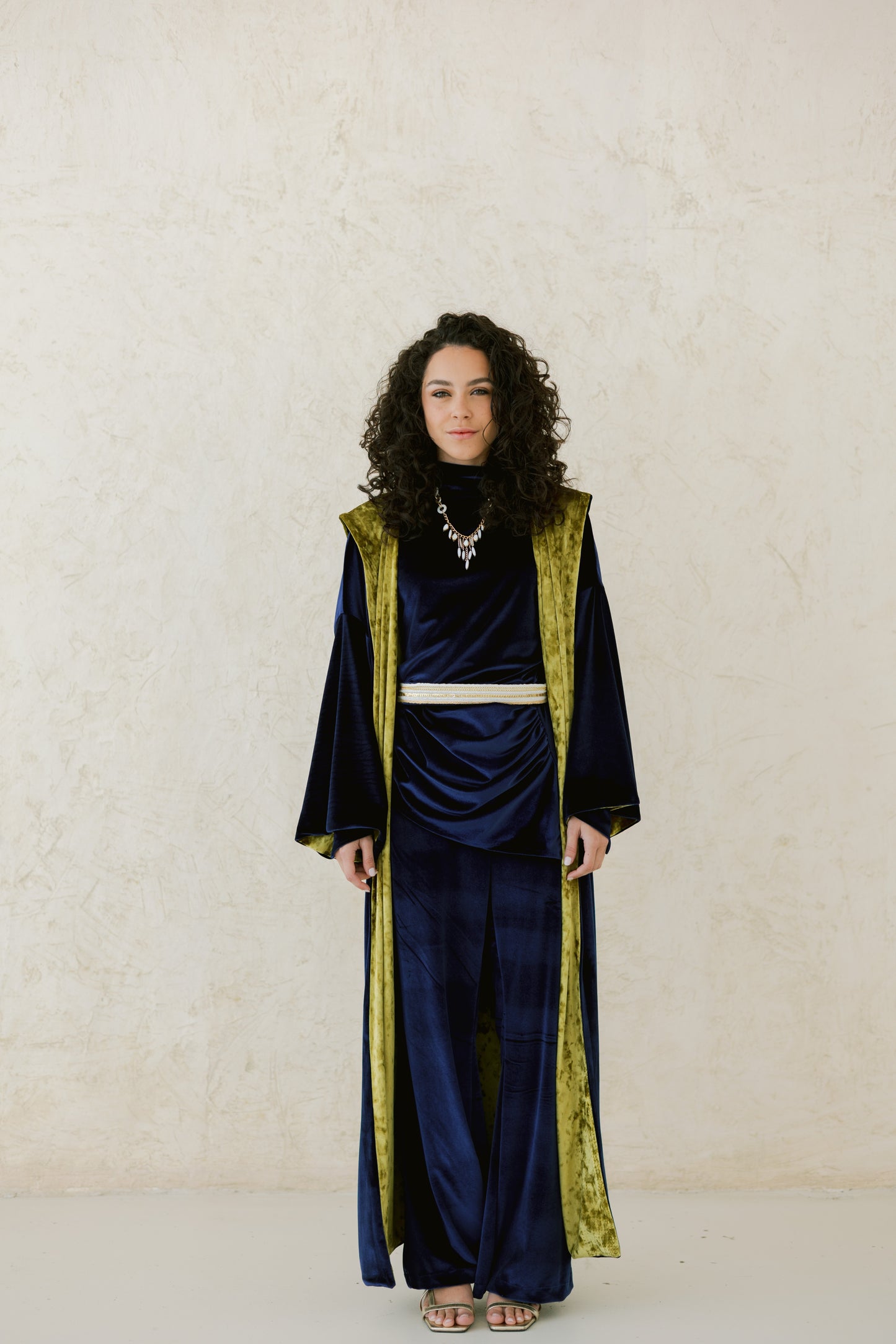 Baraka kaftan بَركة ( Double Face)( comes with its belt)