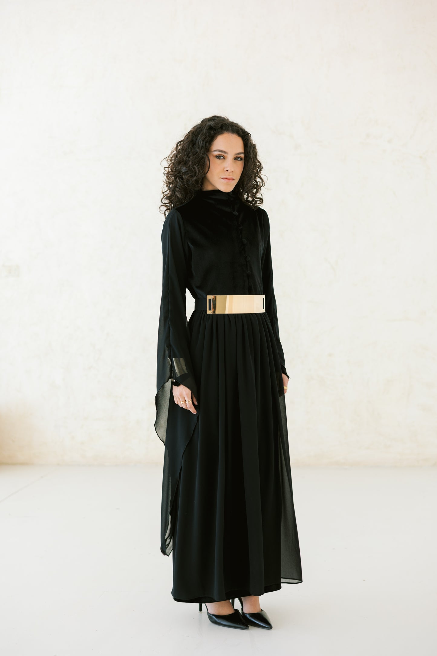 Yaqeen Dress ( NO added belt)