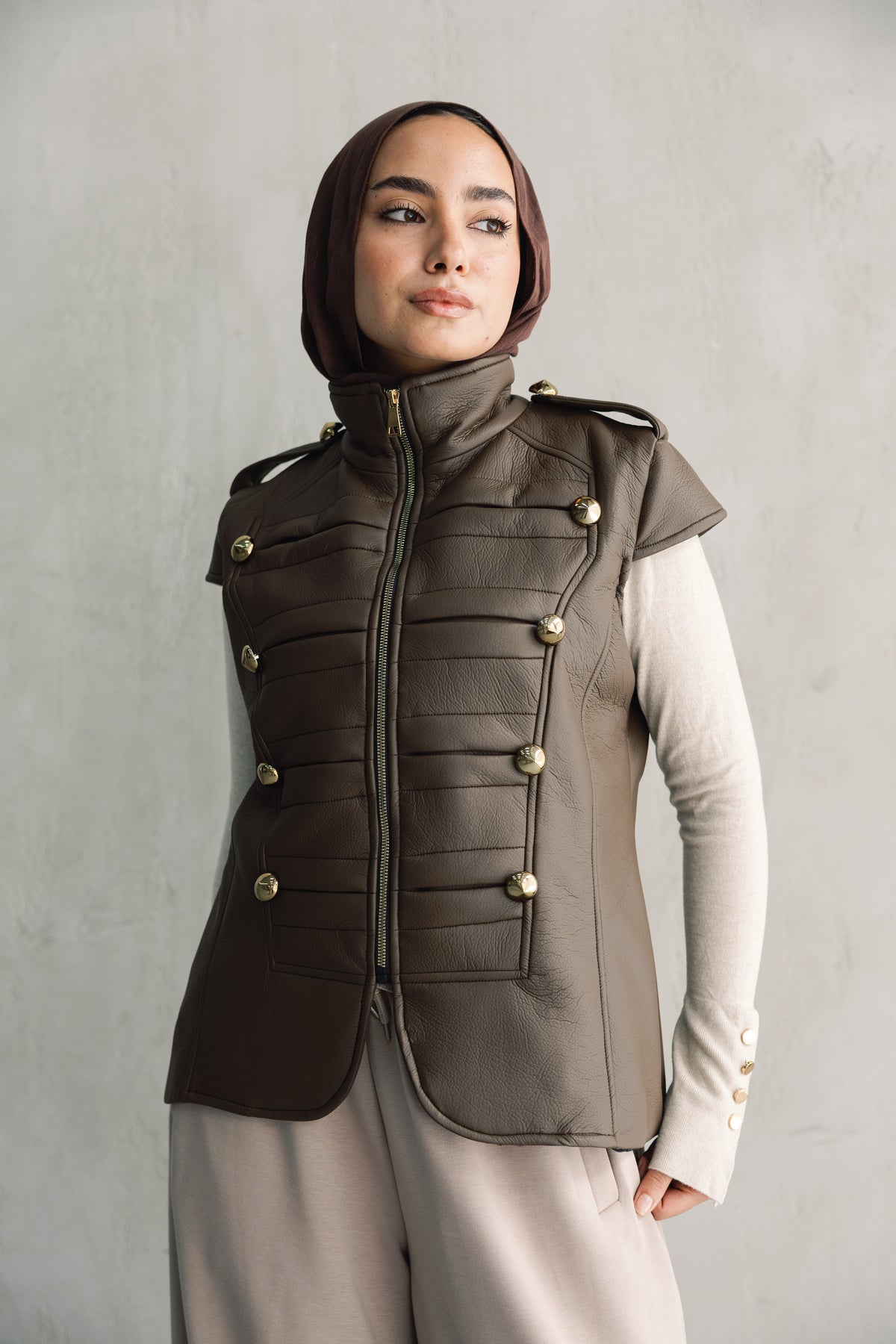 Dare vest